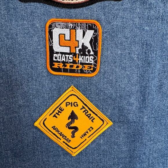 Vintage Harley Davidson Denim Vest w/ Various Biker Patches & Pins, Men's Medium - Picture 9 of 11